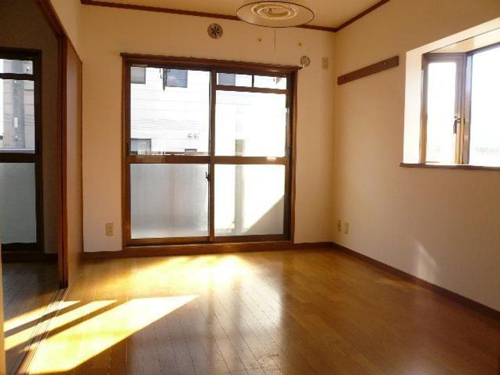 クレールドミール土屋の居間