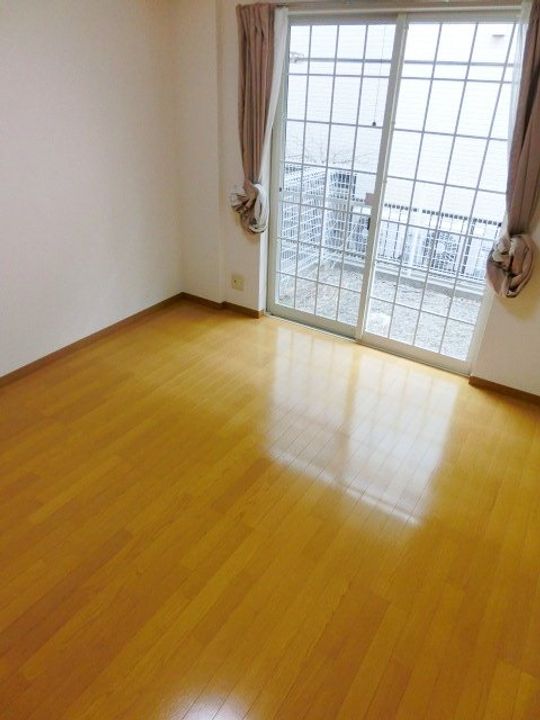 千葉県船橋市東船橋4(アパート)の賃貸物件の居間