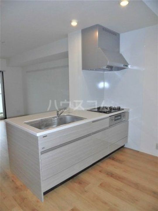 アルベルク河原のキッチン