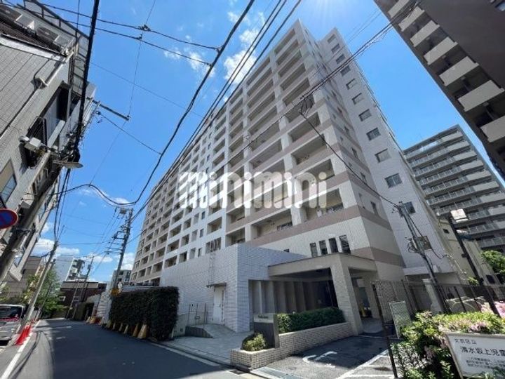 パークアクシス御茶ノ水ステージの外観