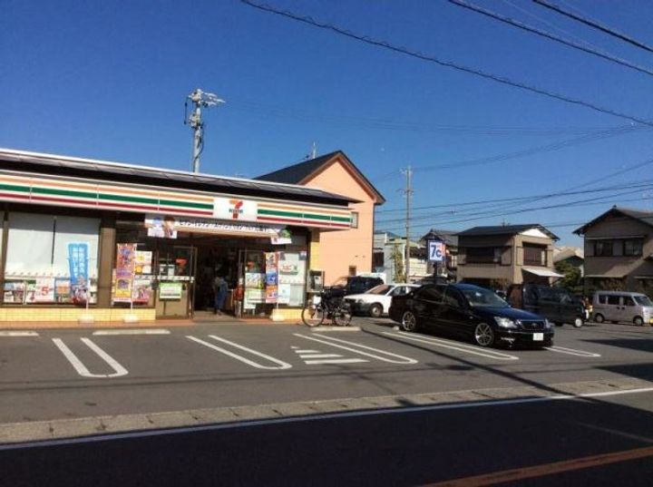 フロンティアうるしの周辺
