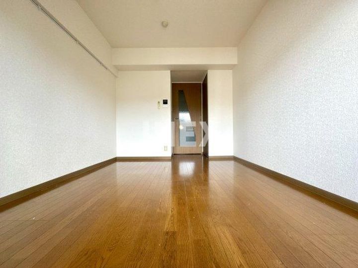 神奈川県横浜市保土ヶ谷区岩井町(マンション)の賃貸物件の居間