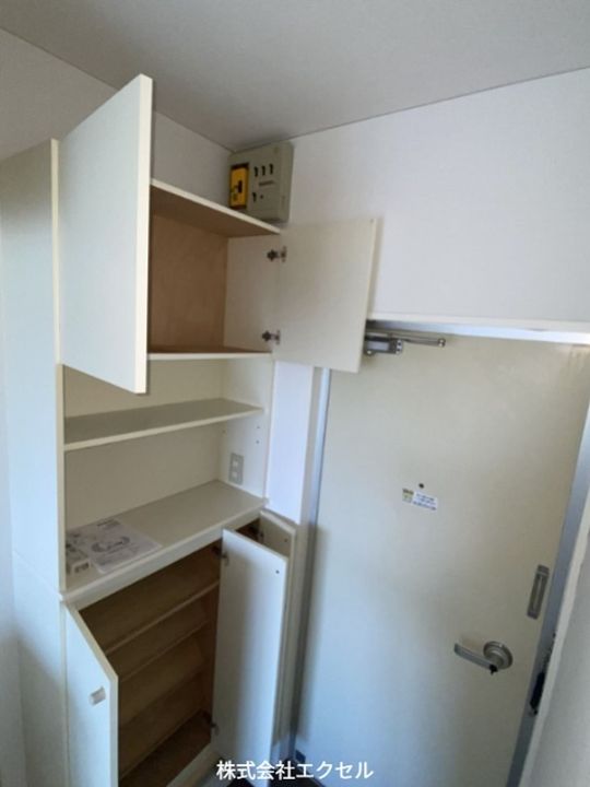 東京都立川市富士見町1(マンション)の賃貸物件の玄関