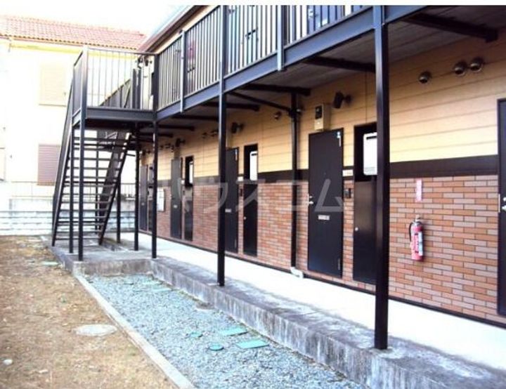 プレジール天神の外観