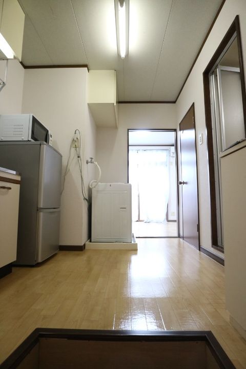 岡山県総社市北溝手(アパート)の賃貸物件の玄関