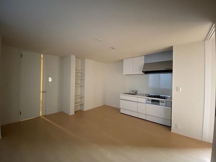 神奈川県横浜市鶴見区菅沢町(マンション)の賃貸物件の居間