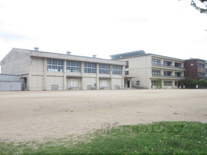 レオパレス白山荘の周辺