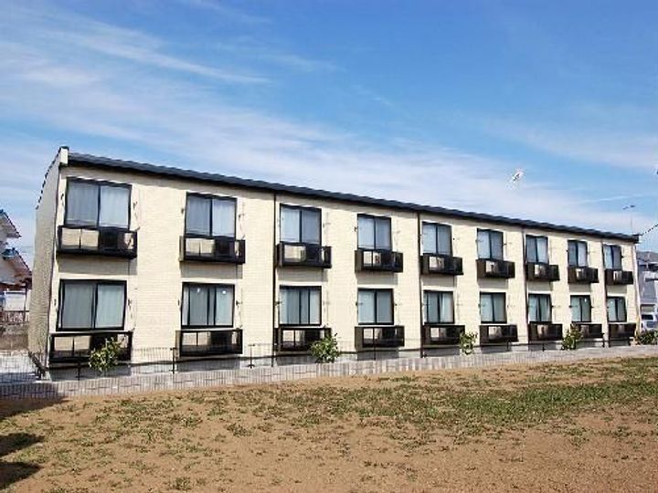 レオパレス天神の外観