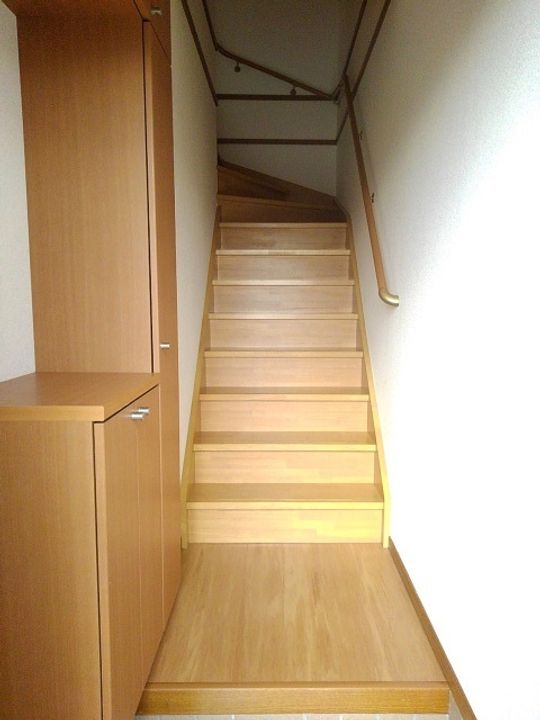 香川県三豊市山本町大野(アパート)の賃貸物件の玄関