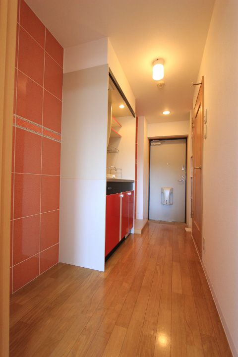 神奈川県藤沢市亀井野(マンション)の賃貸物件の玄関