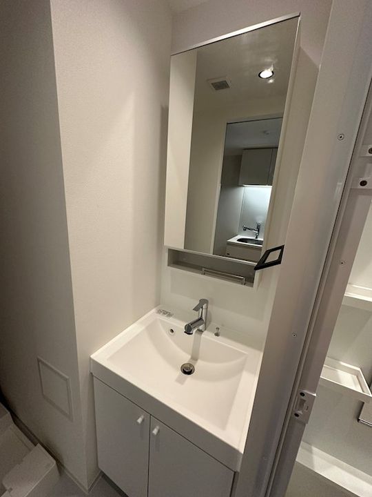 東京都新宿区左門町(マンション)の賃貸物件の内装