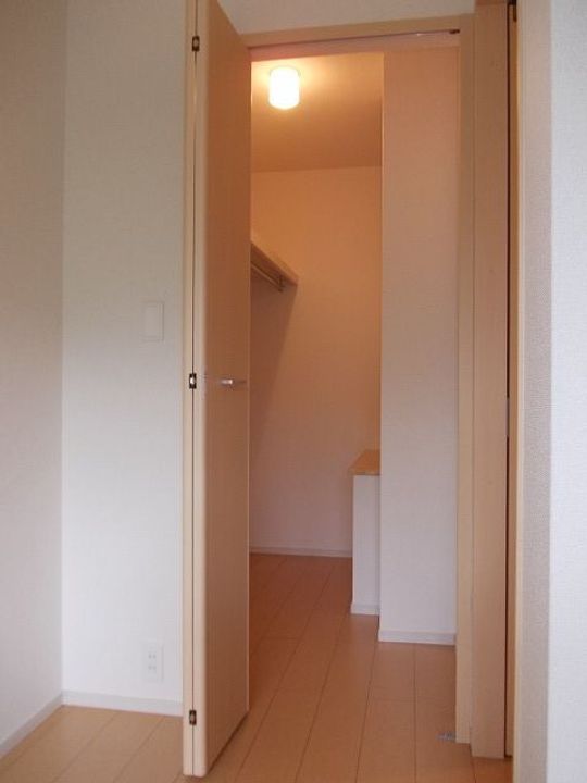 クレセント VIIの内装