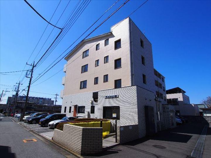 マンション桜の外観