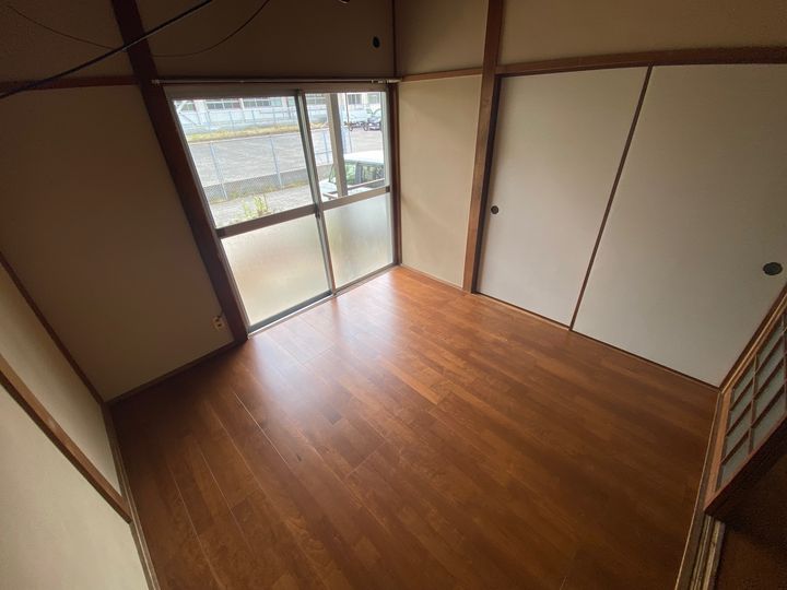 田平アパートの内装