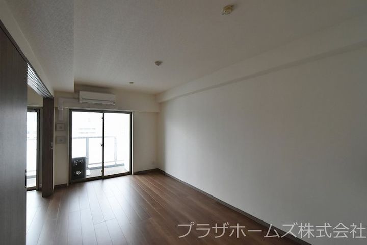 サンクレイドル上野IIの居間