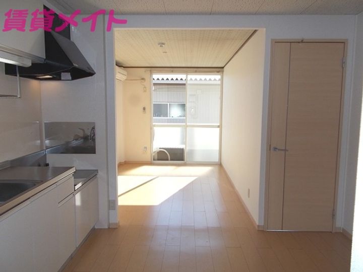 シティハイツ萩B棟の居間