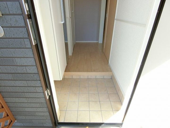 東京都八王子市大谷町(アパート)の賃貸物件の玄関
