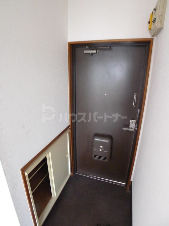 ダコタハイツの玄関