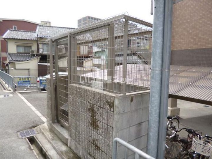 大阪府高槻市古曽部町2(マンション)の賃貸物件の地図