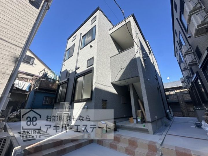 ハーモニーテラス中川IIIの外観