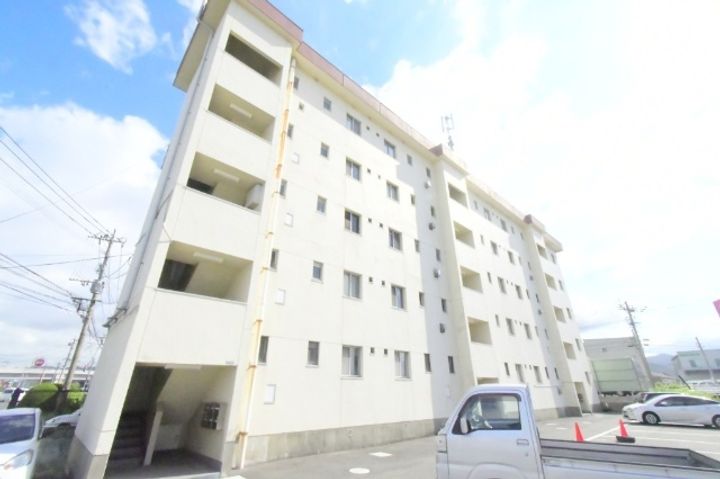 福岡県北九州市小倉南区中曽根東1(マンション)の賃貸物件の外観
