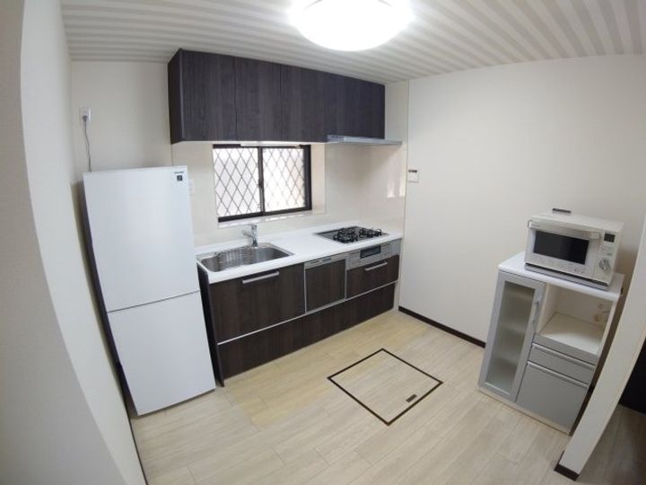 大阪府箕面市瀬川5(一戸建)の賃貸物件のキッチン