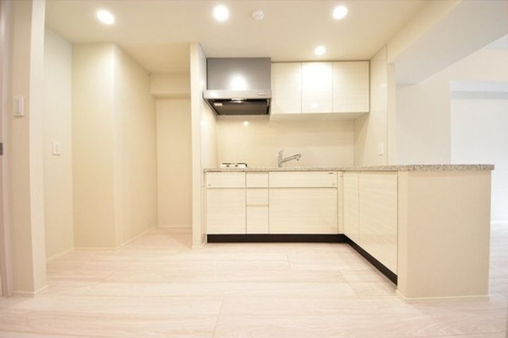 東京都港区西麻布3(マンション)の賃貸物件のキッチン