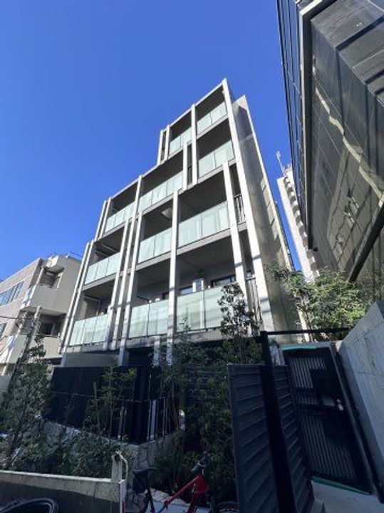 東京都港区西麻布3(マンション)の賃貸物件の外観