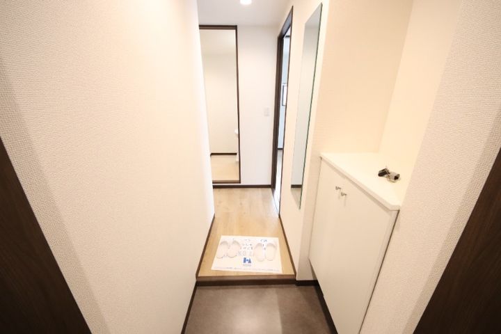 兵庫県尼崎市西立花町2(マンション)の賃貸物件の玄関