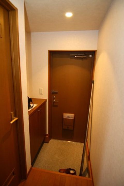 神奈川県横浜市港北区日吉本町1(マンション)の賃貸物件の玄関