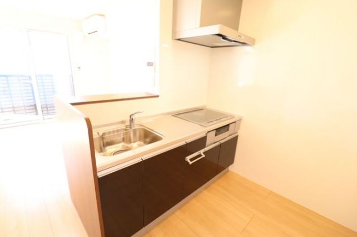 福島県西白河郡西郷村字屋敷裏西(アパート)の賃貸物件のキッチン