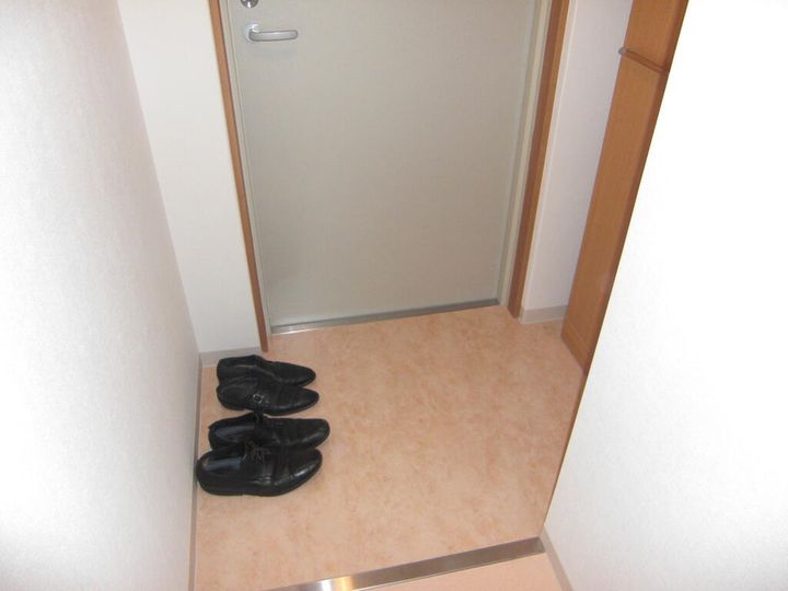 メゾンヴィーナスの玄関