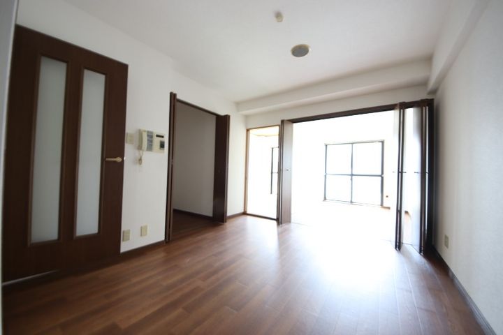 兵庫県尼崎市久々知1(マンション)の賃貸物件の居間