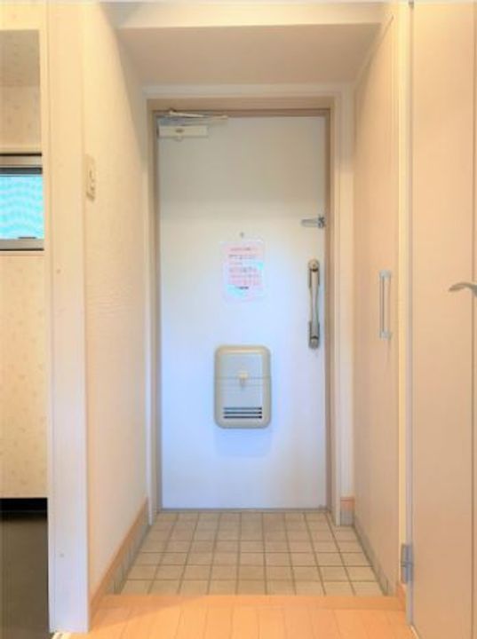 福岡県北九州市若松区中畑町(マンション)の賃貸物件の玄関