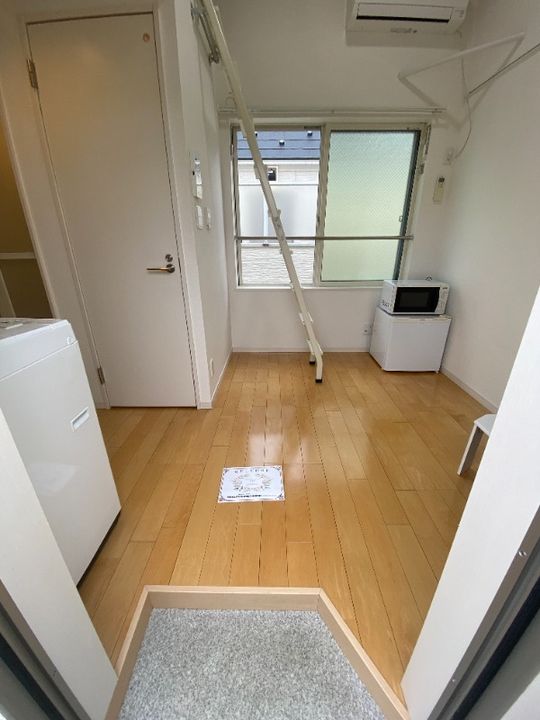 フェリスウインクの玄関