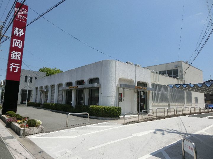 サンライフ鴨江の周辺