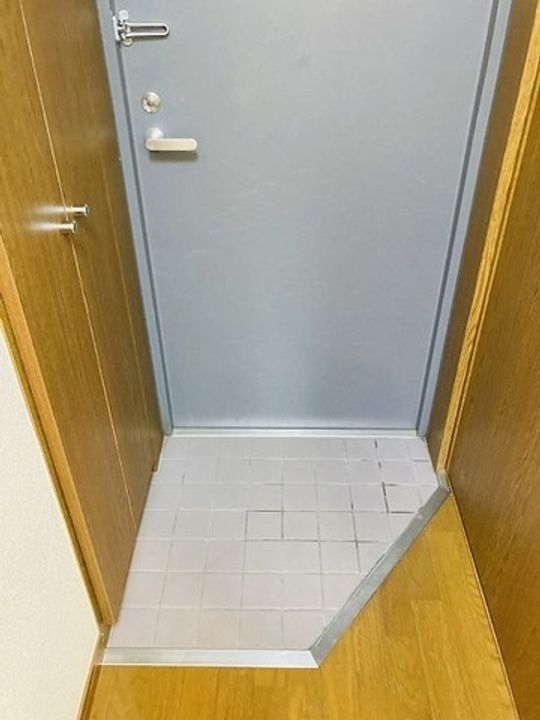 ウェルス別府の玄関