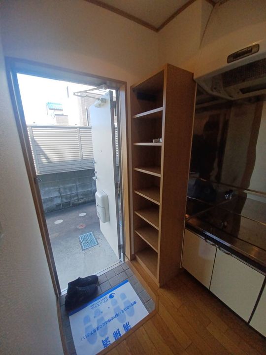 ハイツ柳 郷ケ丘の玄関