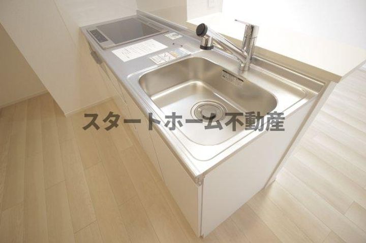 アルーン富岡Bのキッチン