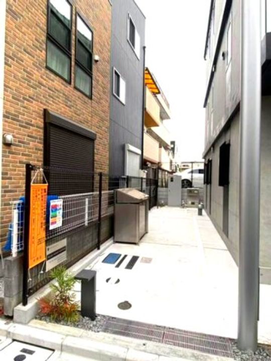 Plus door NAKANOの地図