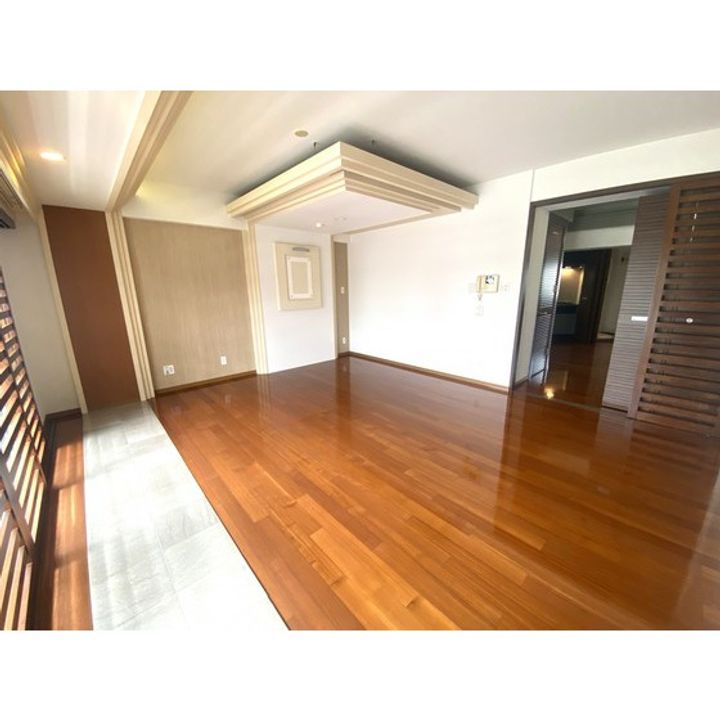 プレシャスアパートメントの内装