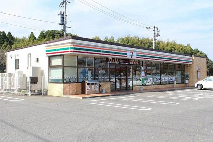 メレルカンAの周辺