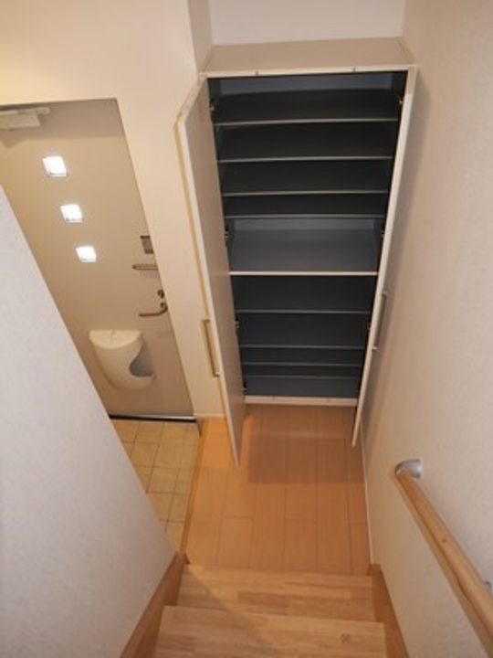 エスカーザの玄関