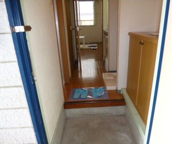 コーポみのりIIの玄関