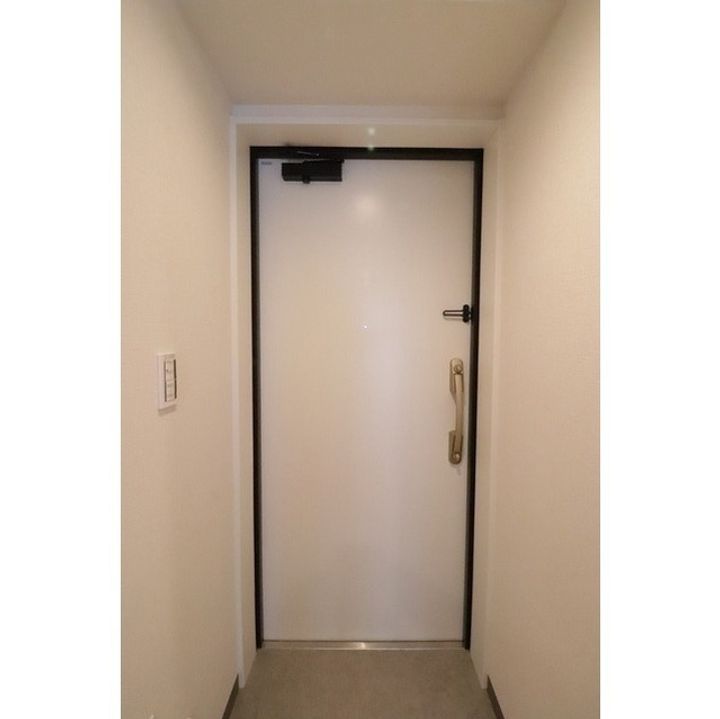 リヴィコート下落合の玄関