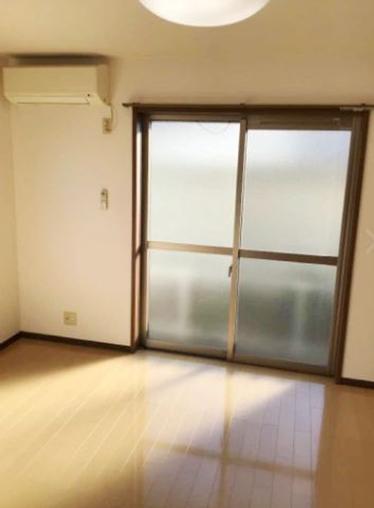 フジパレスフォーゲルIII番館の居間