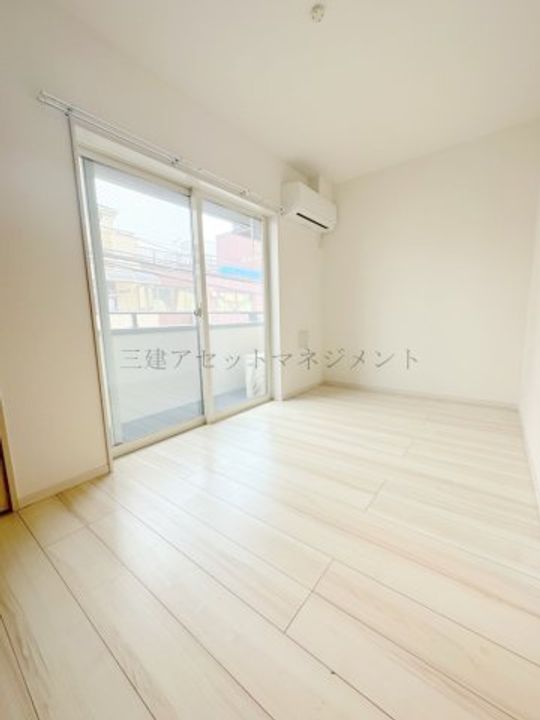 MELDIA梅島の居間