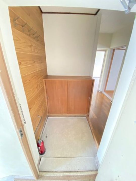 千葉県市原市姉崎(マンション)の賃貸物件の玄関