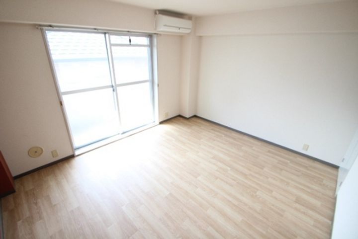 パティオス新町の内装