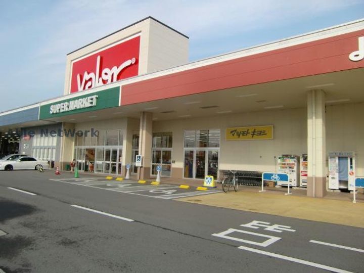 フローラ・Sの周辺